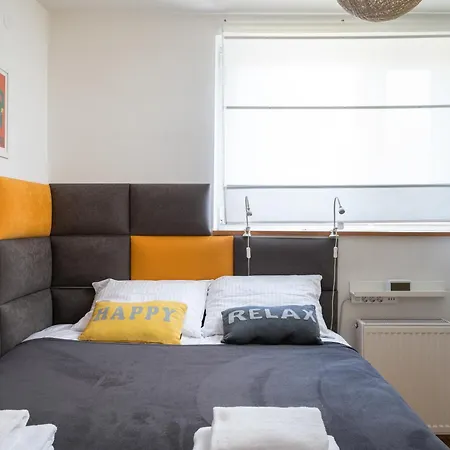 Solec 2-bedroom Vistula 公寓 *