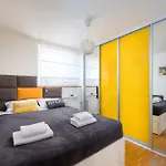 Διαμέρισμα Solec 2-bedroom Vistula *